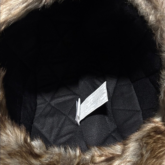 Hot Shot Mossy Oak 3M Thinsulate insulation,odor X,heat factor,earflap,fur/quilt - Picture 6 of 13